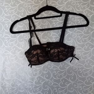 Black Lace Adore Me Bra sz 32a